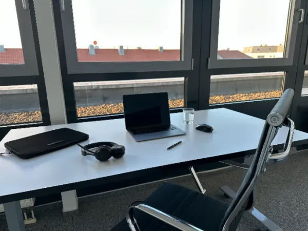 Abschließbares Büro in Nürnberg (Wöhrd) – Moderner Coworking Space in Nürnberg-Wöhrd mit Panoramablick — Bild 5