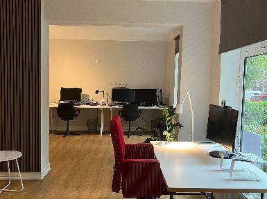 Charmanter Coworking Space in denkmalgeschütztem Gebäude in — Bild 2