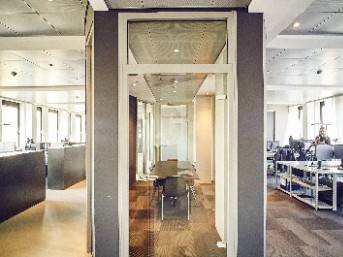 Abschließbares Büro in Berlin (Kreuzberg) – Kreative Bürogemeinschaft mit Spreeblick in Berlin-Kreuzberg — Bild 8