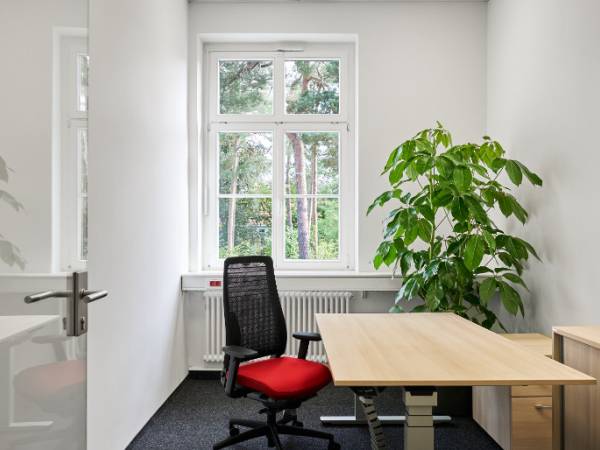 Zentrale Büroräume in Flughafennähe — Bild 2