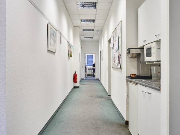 Flexibler Büroraum mit guter Autobahnanbindung — Bild 8