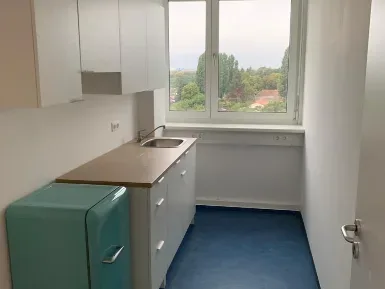 Abschließbares Büro in Berlin (Marzahn-Mitte) – Lichtdurchflutete Bürogemeinschaft in Berlin Marzahn-Mitte — Bild 4