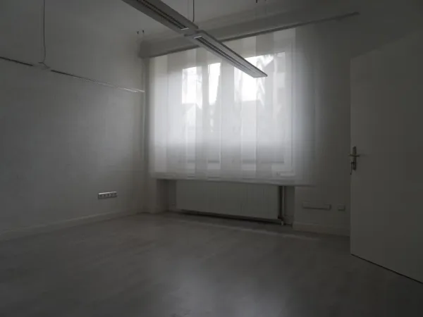 Abschließbares Büro in Witten (Stockum) – Helle Bürogemeinschaft in Fabrikanten Villa in Witten-Stockum — Bild 5