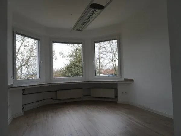 Abschließbares Büro in Witten (Stockum) – Helle Bürogemeinschaft in Fabrikanten Villa in Witten-Stockum — Bild 8