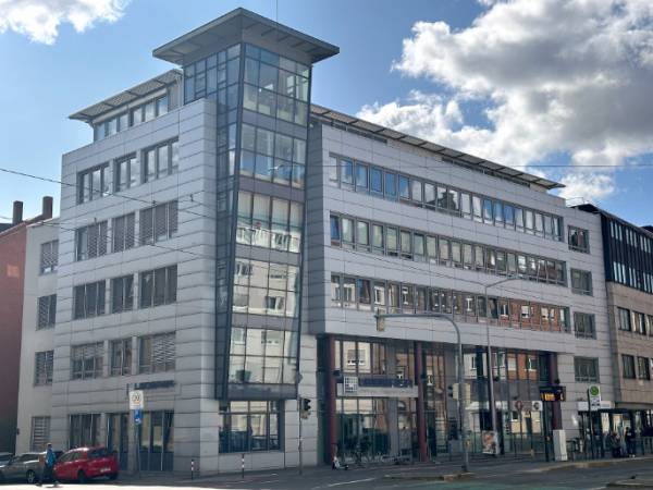 Moderner Coworking Space & Büros in Nürnberg-Wöhrd mit Dachterrasse — Bild 3