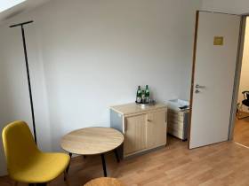 Schöner Büro- / Beratungsraum, möbliert in Gohlis Süd