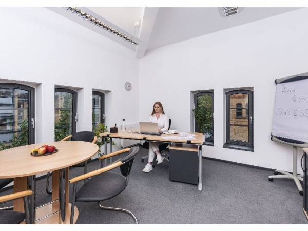 Modernes Business Center mit flexiblen Büros in Potsdam, Nördliche — Bild 2