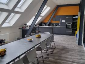 Büro im neu sanierten Fabrikgebäude zu vermieten