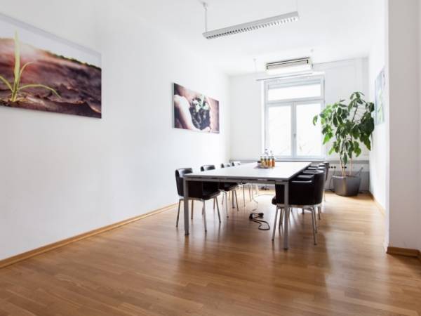 Helle Büroräume im Altbau in München-Ludwigsvorstadt — Bild 7