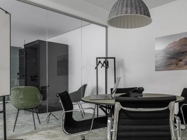 Hochwertige & ruhige Coworking Spaces in Düsseldorf-Altstadt — Bild 7