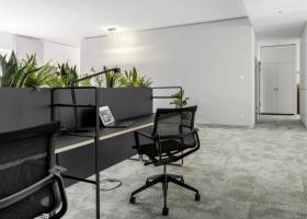 Hot Desk