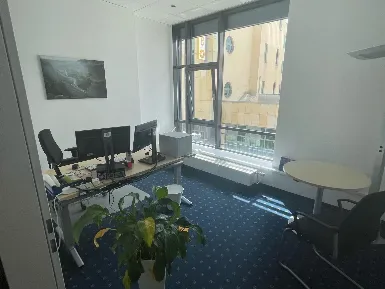 Abschließbares Büro in Magdeburg (Altstadt) – Lebendige Bürogemeinschaft in Magdeburg-Altstadt — Bild 1