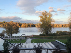 Einzigartiger Rheinblick! Coaching Raum und Seminarraum zur Mitnutzung