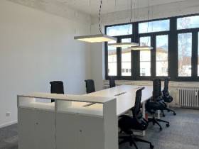 Optimale Arbeitsatmosphäre in kernsaniertem Büroambiente