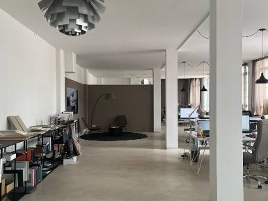 Kreative Bürogemeinschaft im wunderschönen Loft in Frankfurt-Oberrad — Bild 1