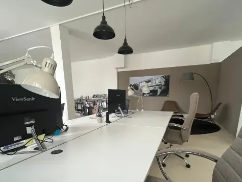 Schreibtischplatz in Frankfurt am Main (Oberrad) – Loft-Bürogemeinschaft für kreative Köpfe in Frankfurt Oberrad — Bild 2