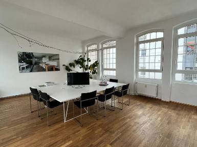Kreative Bürogemeinschaft im wunderschönen Loft in Frankfurt-Oberrad — Bild 4