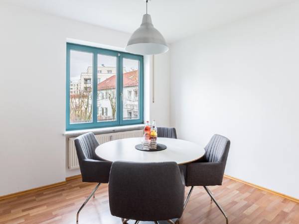 Arbeitsplatz an der Isar in junger sympathischer Bürogemeinschaft — Bild 3
