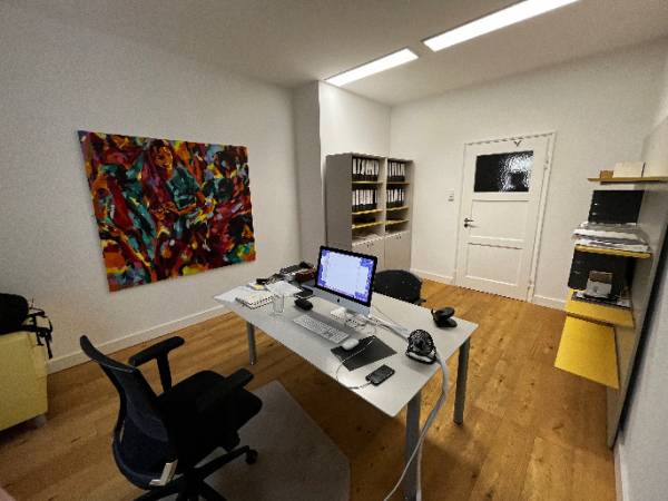 Abschließbares Büro in München (Neuhausen-Nymphenburg) – Attraktive und helle Büroräume in Altbau Neuhausen-Nymphenburg — Bild 5