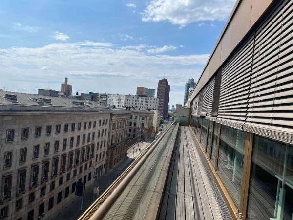 Schreibtischplatz in Berlin (Mitte) – Moderne Bürogemeinschaft mit flexiblem Konzept in Berlin-Mitte — Bild 7