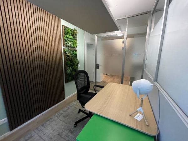 Modernes Coworking im Altbau mit Dachterrasse in Frankfurt-Bornheim — Bild 6