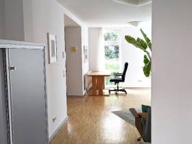 Zimmer in entspannter 2er-Bürogemeinschaft