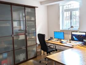 Zimmer in entspannter 2er-Bürogemeinschaft