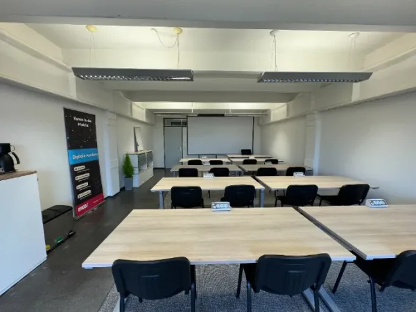 Meetingraum in Lübeck (Lübecker Altstadt) – Modern eingerichteter Seminarraum in Lübeck — Bild 6