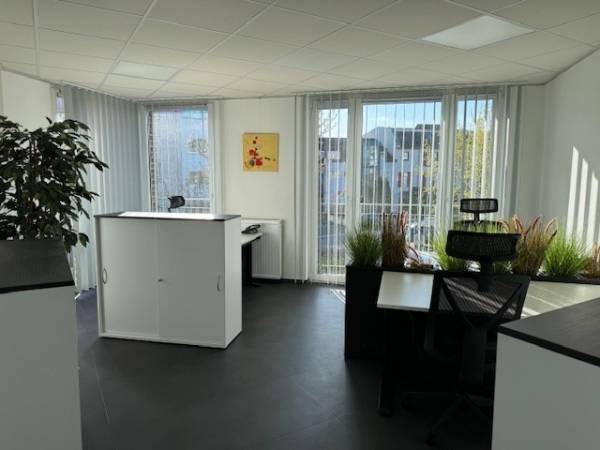 Modernes Business Center & Coworking Space in Köln-Porz — Bild 1