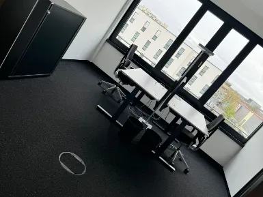 Abschließbares Büro in Sindelfingen (Ost) – Modernes, helles Büro in ruhiger Bürogemeinschaft in Sindelfingen-Ost — Bild 1