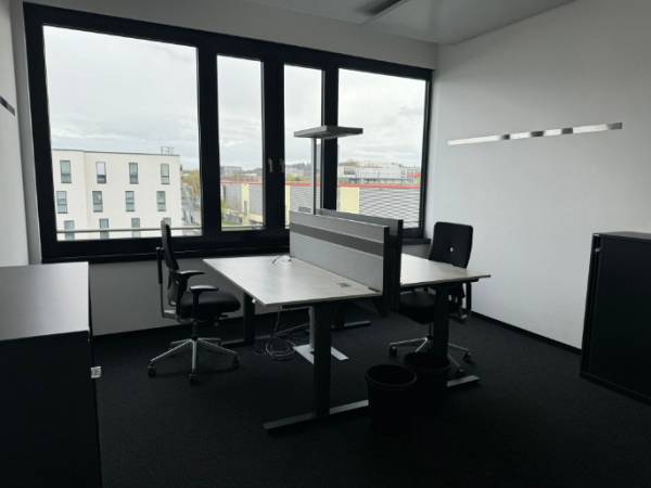 Moderner Büroraum in ruhiger Bürogemeinschaft in Sindelfingen-Ost — Bild 2