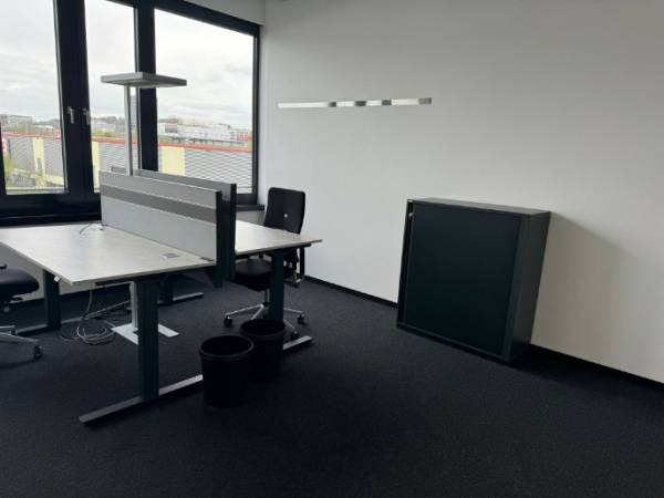 Moderner Büroraum in ruhiger Bürogemeinschaft in Sindelfingen-Ost — Bild 3