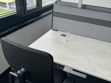 Abschließbares Büro in Sindelfingen (Ost) – Modernes, helles Büro in ruhiger Bürogemeinschaft in Sindelfingen-Ost — Bild 6