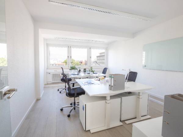 Moderner Coworking Space mit privaten Büros in Mannheim Innenstadt — Bild 3