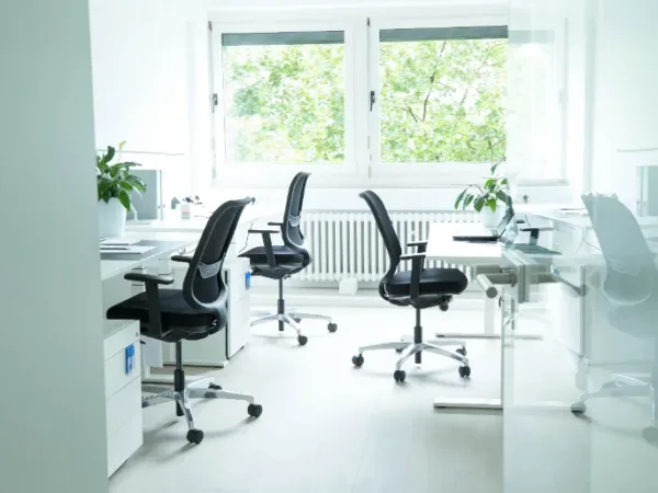 Abschließbares Büro in Mannheim (Schwetzingerstadt) – Moderner Coworking Space in Mannheim Schwetzingerstadt — Bild 2