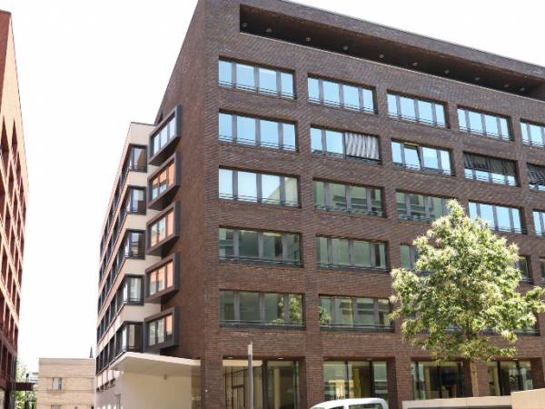 Hochwertige und Moderne Serviced Offices & Coworking — Bild 3