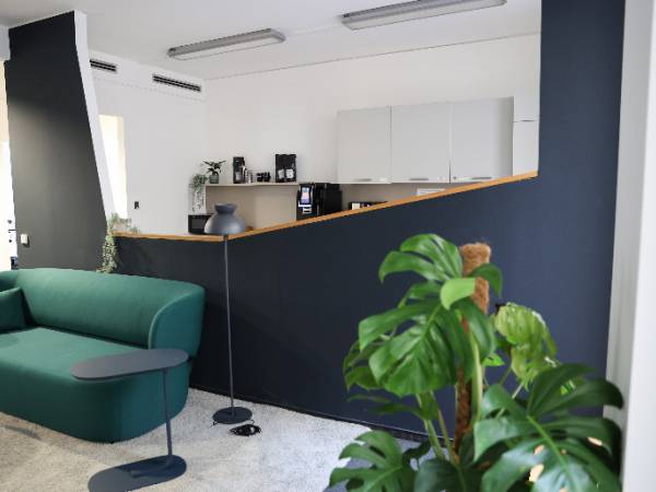 Hochwertige und Moderne Serviced Offices & Coworking — Bild 8