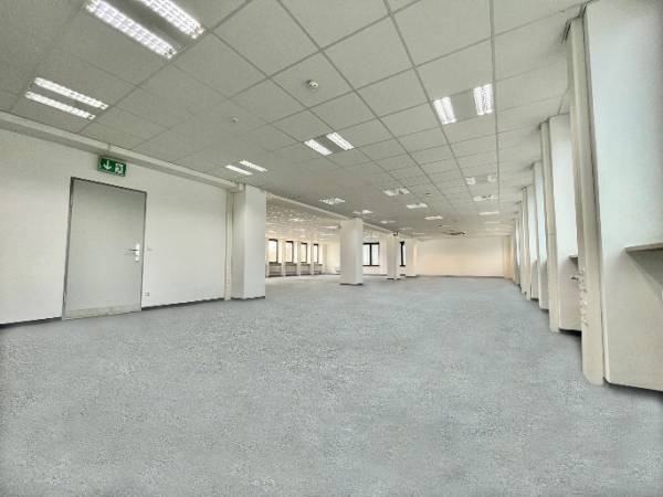 Moderne Büros & flexible Büroflächen in Neustadt bei Coburg — Bild 7