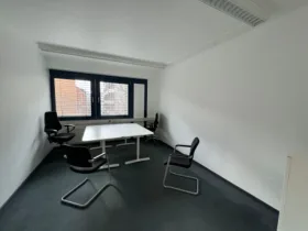 Helle und gut geschnittene Büroräume in Sülz mit Top Anbindung