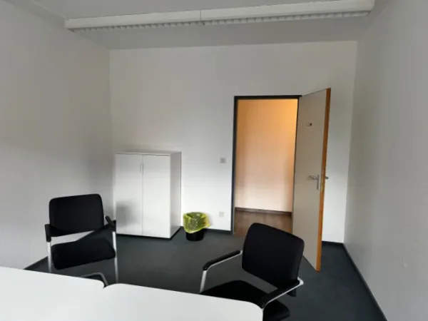 Abschließbares Büro in Köln (Sülz) – Helle und gut geschnittene Büroräume in Sülz mit Top Anbindung — Bild 4