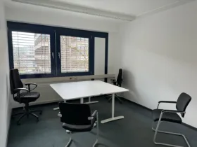 Helle und gut geschnittene Büroräume in Sülz mit Top Anbindung