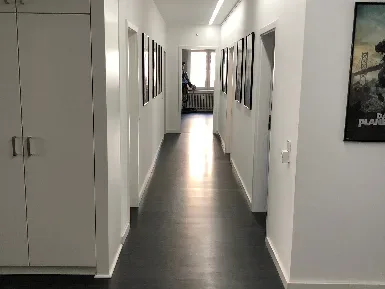 Abschließbares Büro in Düsseldorf (Altstadt) – Bürogemeinschaft in bester Lage in Düsseldorf am neuen Hotspot — Bild 2