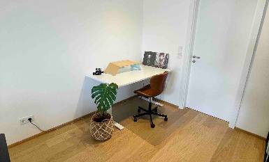 Schreibtisch für Videokonferenzen