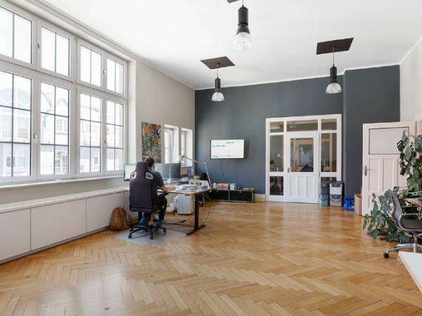 Helles Loft-Büro in Bürogemeinschaft im Herzen von München-Schwabing — Bild 2