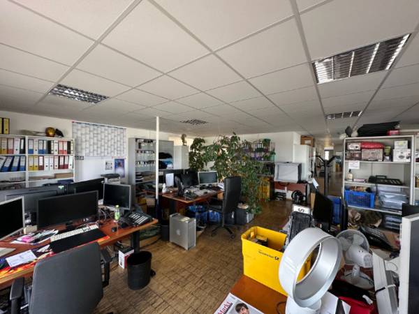 Helles Penthouse-Büro mit Dachterrasse in Ostfildern-Kemnat — Bild 4