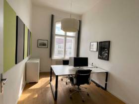Charmantes Altbau-Büro am Bundesplatz