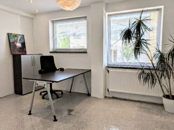 Kreativer Coworking Space und moderne Büros in Neuss-Hoisten — Bild 2