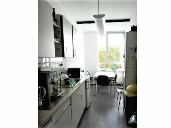 Heller Büroraum in moderner Bürogemeinschaft in Stuttgart Bad — Bild 8