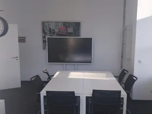 Abschließbares Büro in Hamburg (Bahrenfeld) – Attraktive Büroräume und Coworking in Hamburg-Bahrenfeld — Bild 2