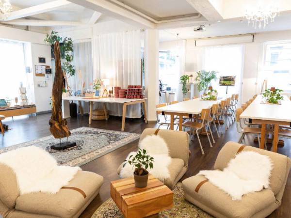 Wunderschönes voll ausgestattetes Studio auf 2 Etagen — Bild 1